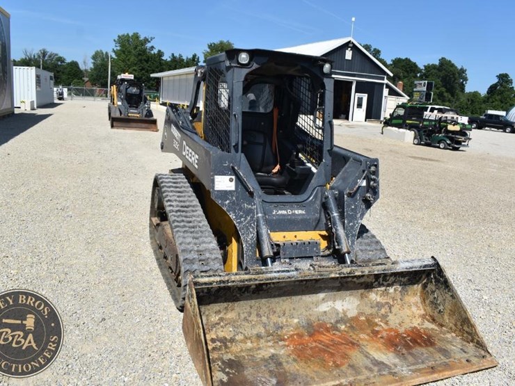 2019-deere-325g-image-28
