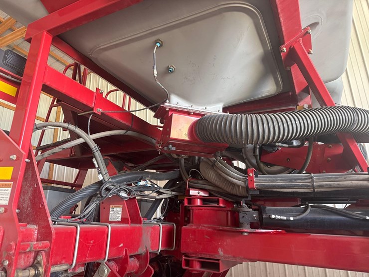 2010-case-ih-1250-image-27