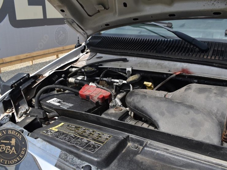 2014-ford-e350-image-40