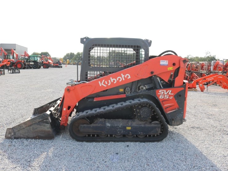 kubota-svl65-2-image-11