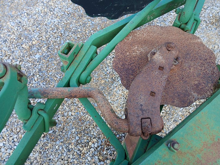 #20857-•-4-bottom-john-deere-plow-3-point-hitch-image-16