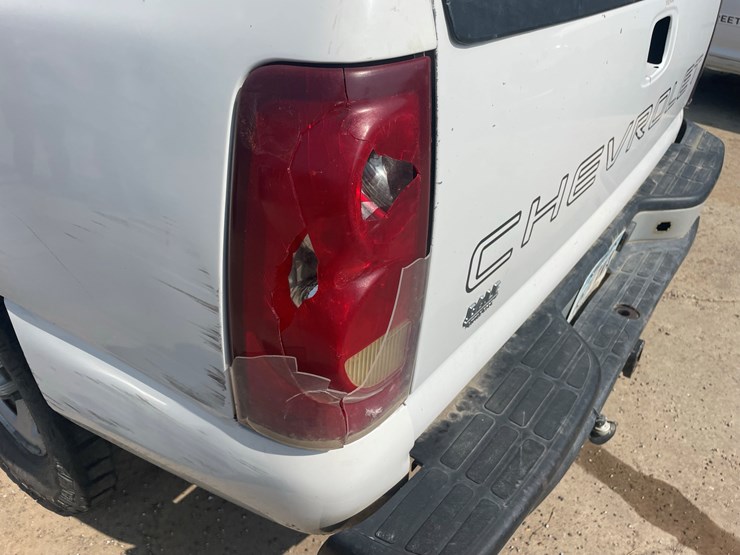 2003-chevrolet-silverado-image-7
