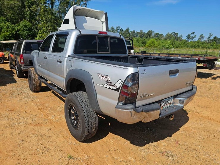 2008-toyota-tacoma-image-3