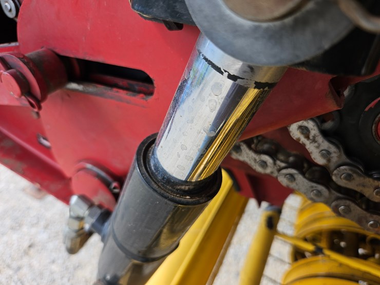 2015-new-holland-460-image-19