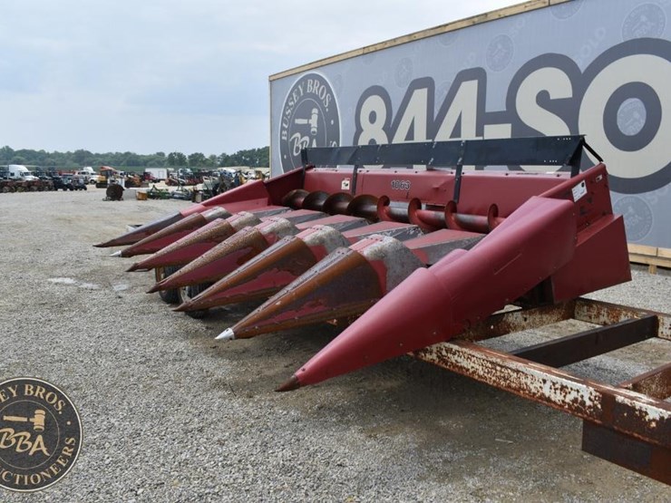 case-ih-1063-image-2