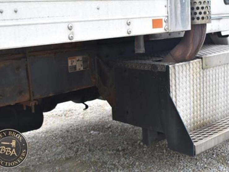 2008-kenworth-t300-image-49