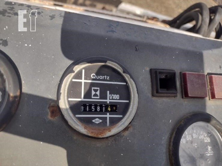 2003-bobcat-b100-image-5