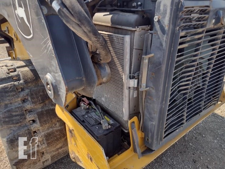 2020-deere-333g-image-35