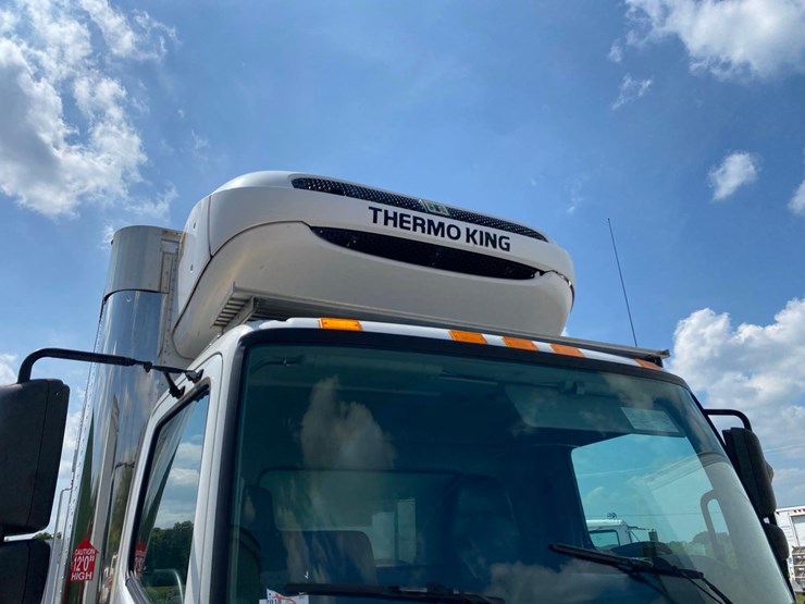 2018-hino-338-image-11
