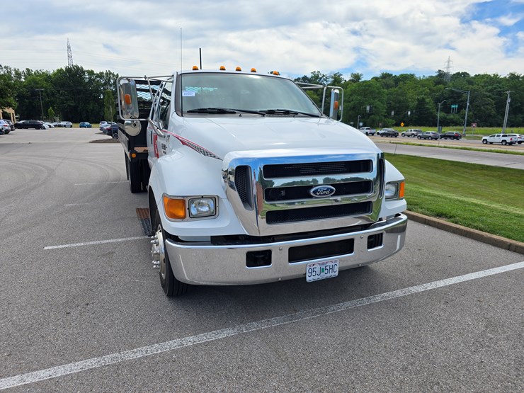 2004-ford-f650-image-47