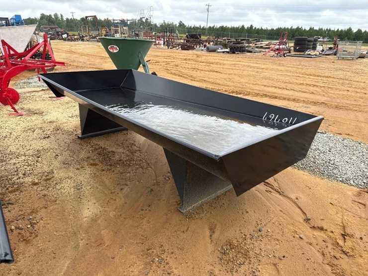 106---metal-feed-bunk-4'-x-9'-image-4