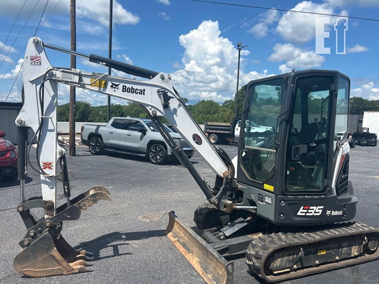 2021-bobcat-e35i-image-1