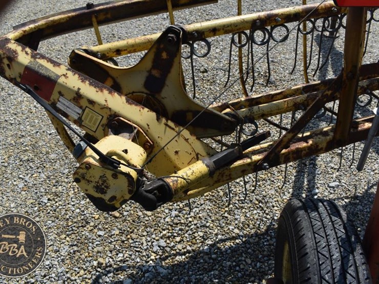 new-holland-258-image-16