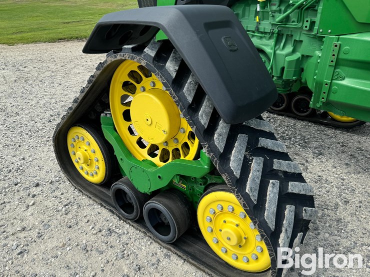 2021-john-deere-8rx-410-image-17