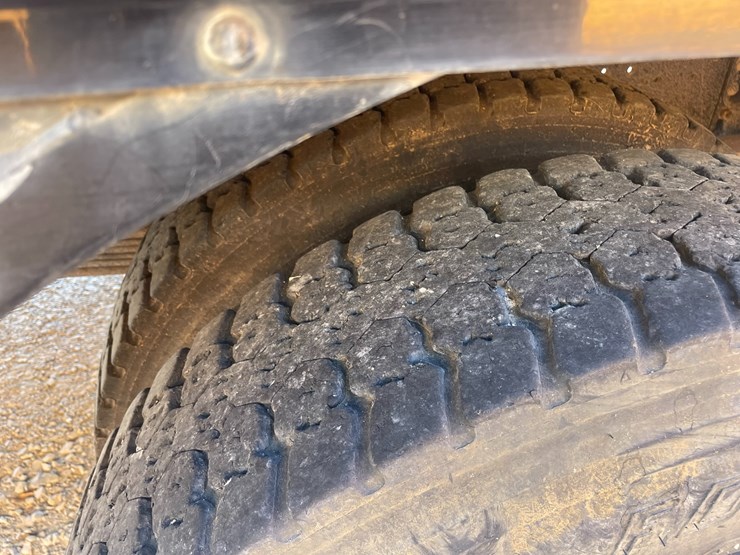 2000-caterpillar-c7-image-7