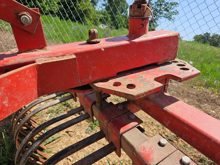 #20732-•-72"-rock-rake-image-10