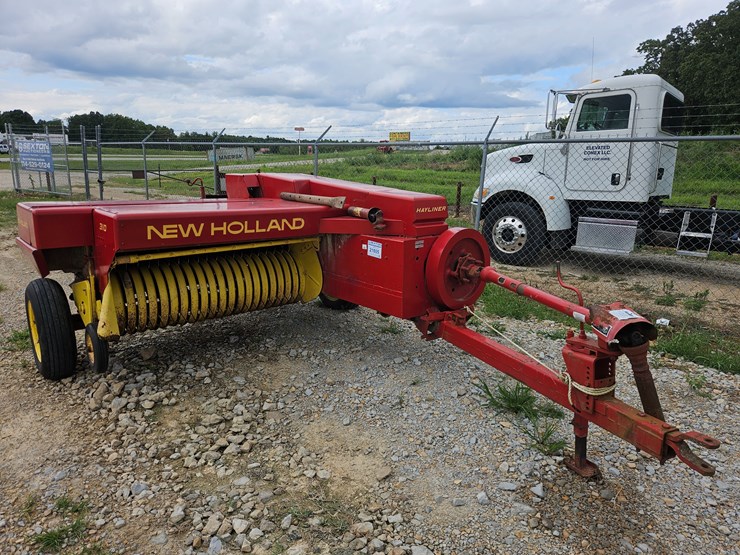 new-holland-310-image-12