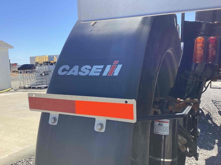 2021-case-trident-5550-spreader-image-28
