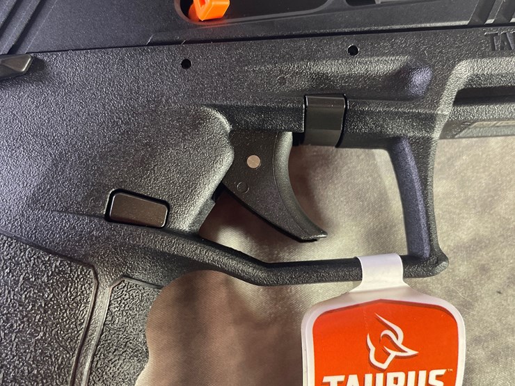 #4387-•-taurus-tx-22-compact-22-lr-pistol,-sn:-1tj062099-image-9