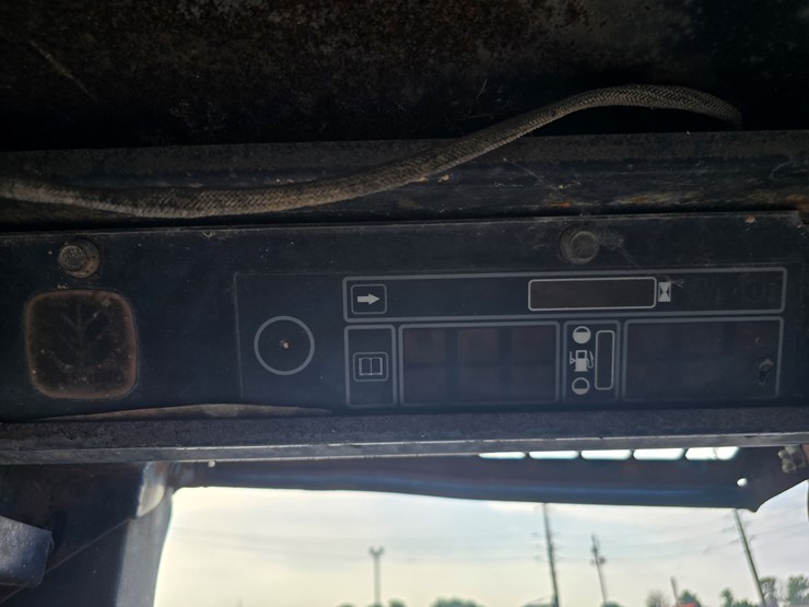 new-holland-lx665-turbo-image-69