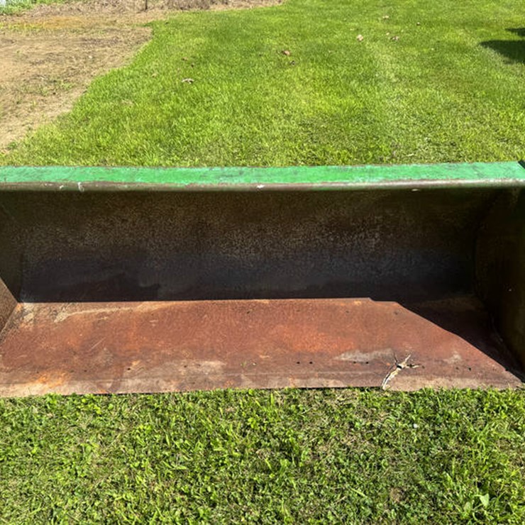 #1423 • JD 84” BUCKET