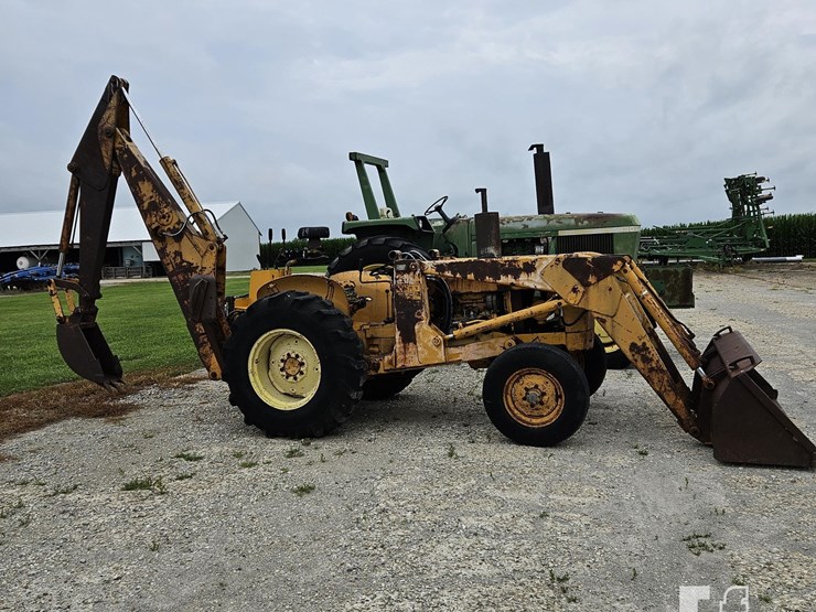 deere-e7320-wilson825-b25-image-3