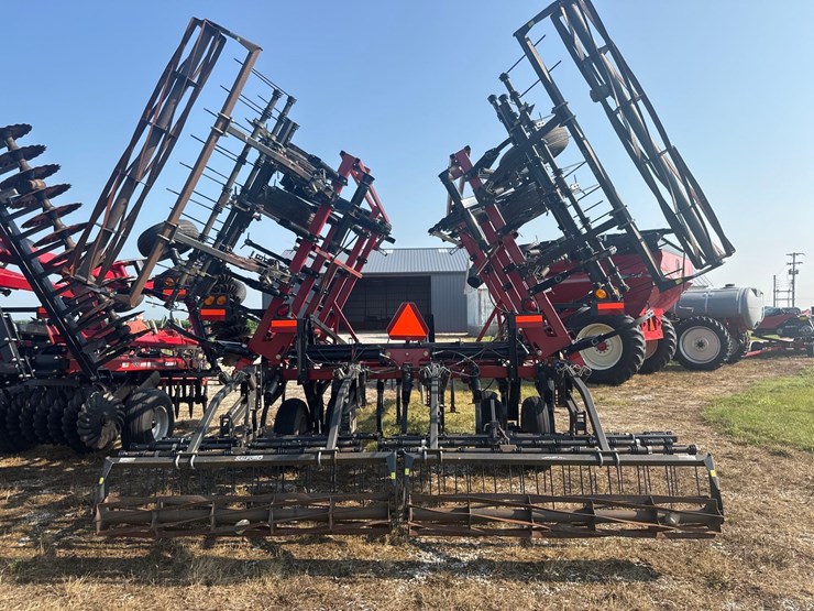 case-ih-200-image-3