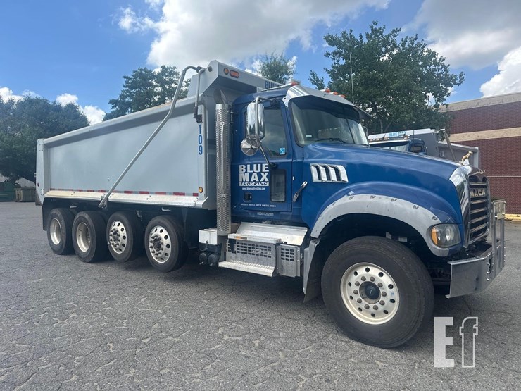 2021-mack-granite-64fr-image-2