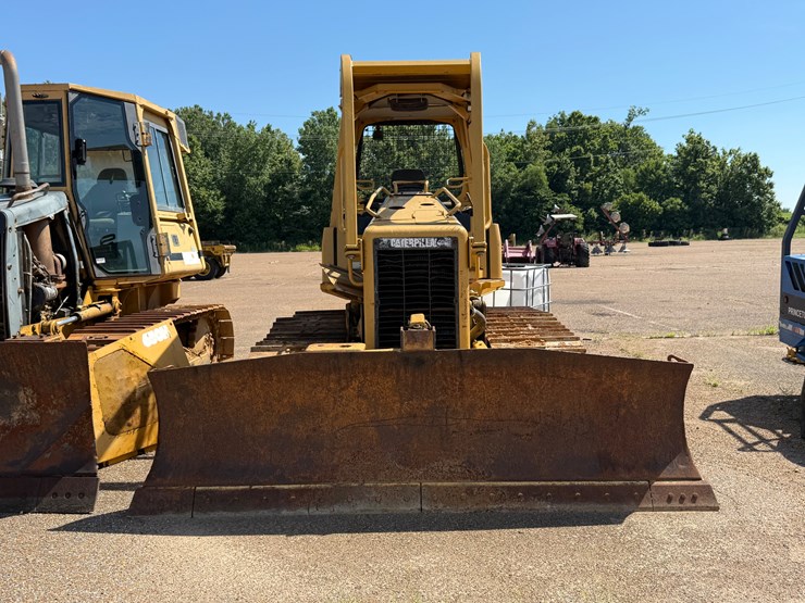 caterpillar-d3g-lgp-image-2