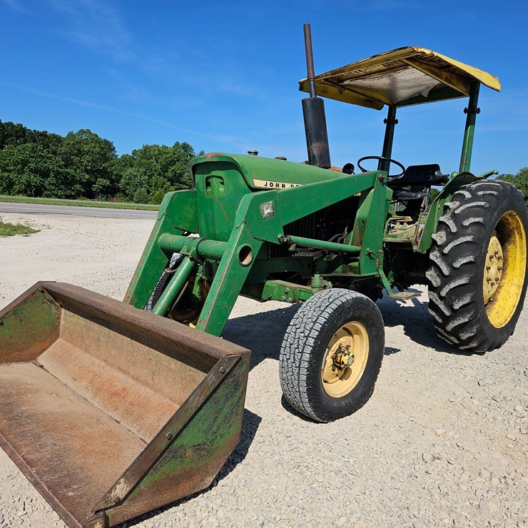 JOHN DEERE 2130