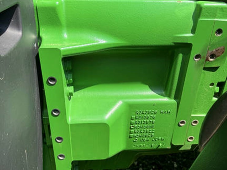 2014-john-deere-8270r-image-43