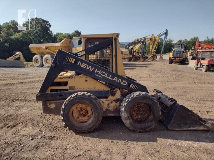 1992-new-holland-l553-image-3