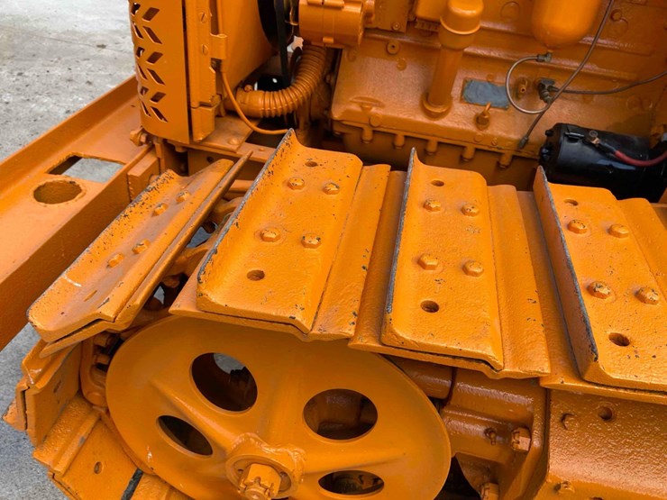oliver-ag-6h-ag-crawler-image-29
