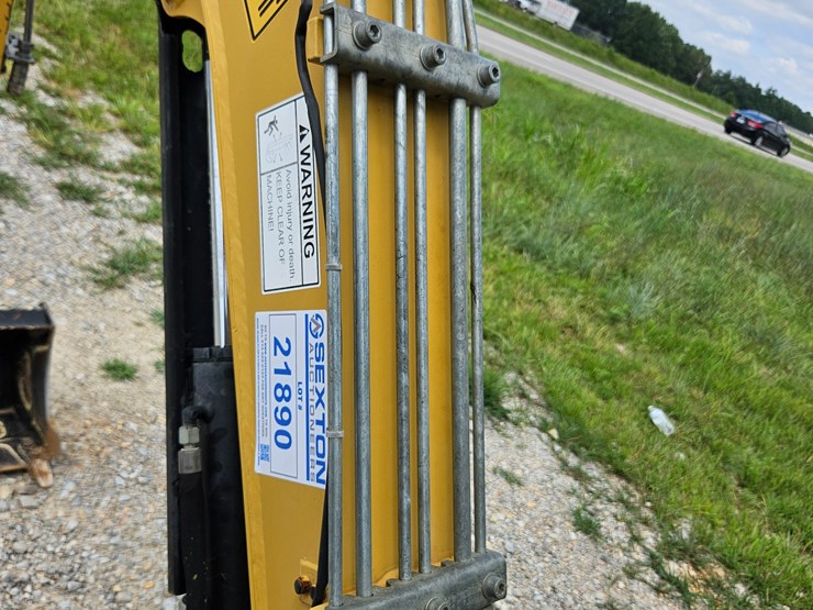 caterpillar-301.7-image-90