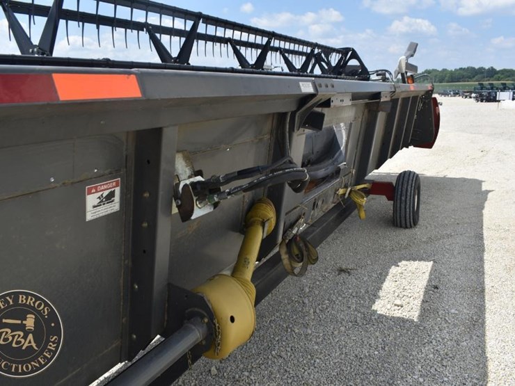 massey-ferguson-8200-30-image-17