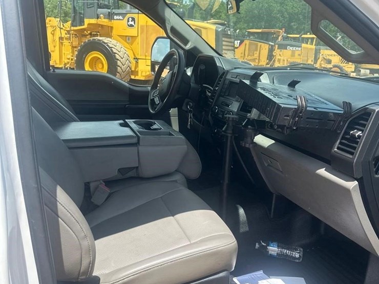 2018-ford-f350-image-14