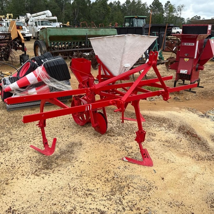 111 - TP - 46 SINGLE ROW PLANTER