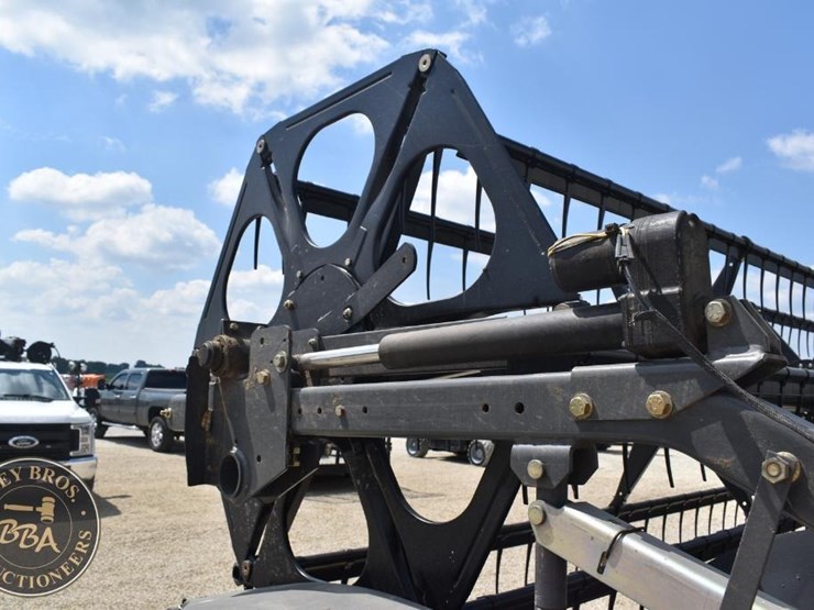 massey-ferguson-8200-30-image-29