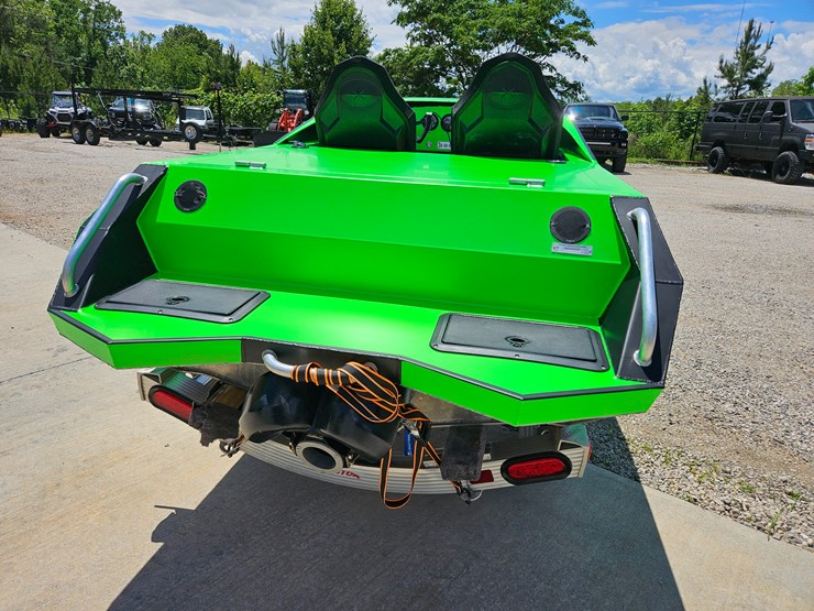 #18971-•-10'-jet-boat-image-11