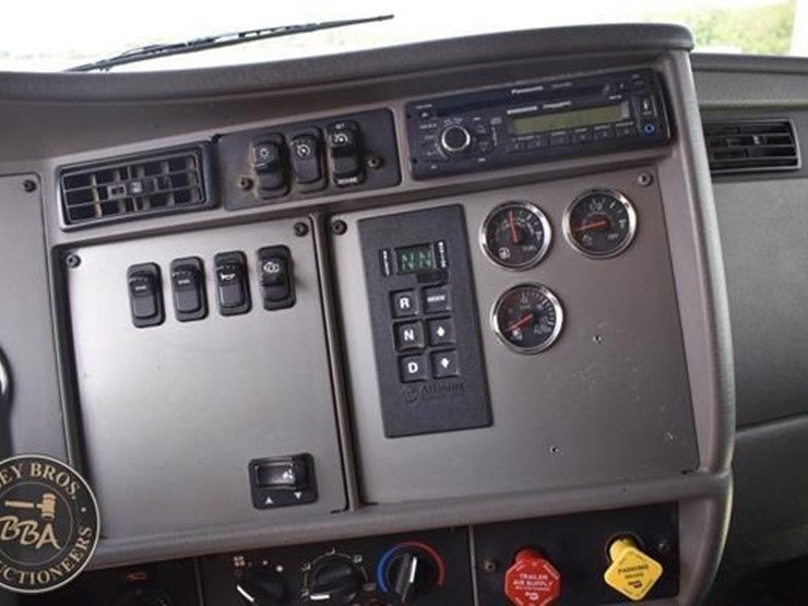 2012-kenworth-t370-image-67