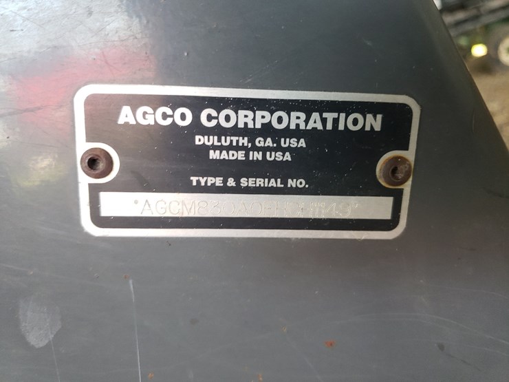 2014-mf-3000-8-corn-head---8-row-image-3