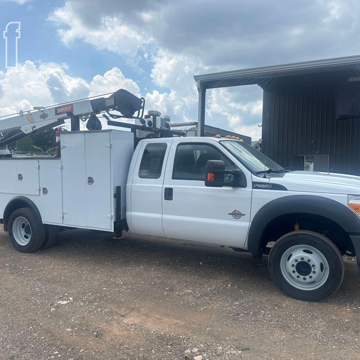 2015 FORD F550