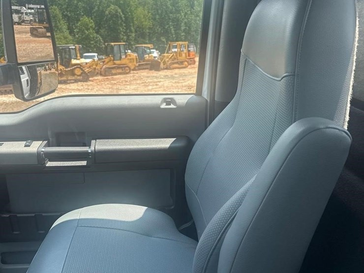 2018-ford-f650-image-22