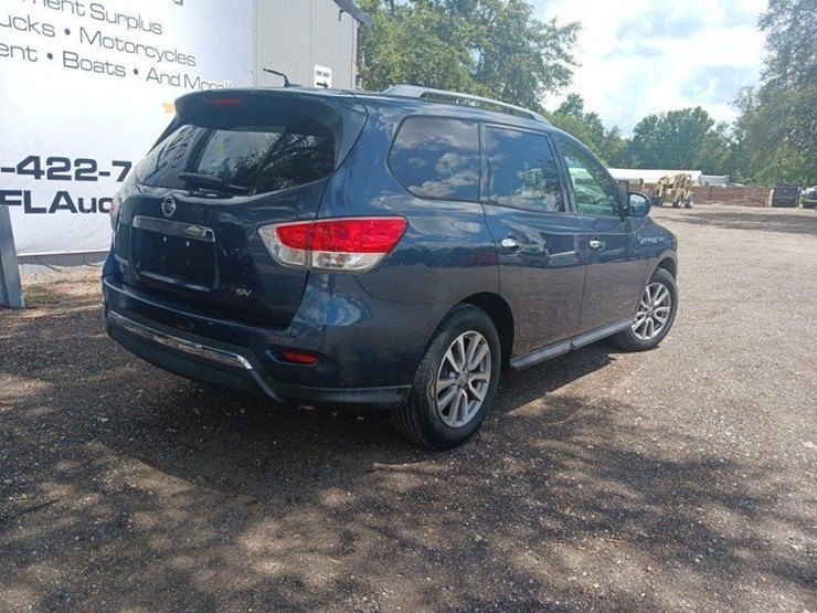 2015-nissan-pathfinder-image-8