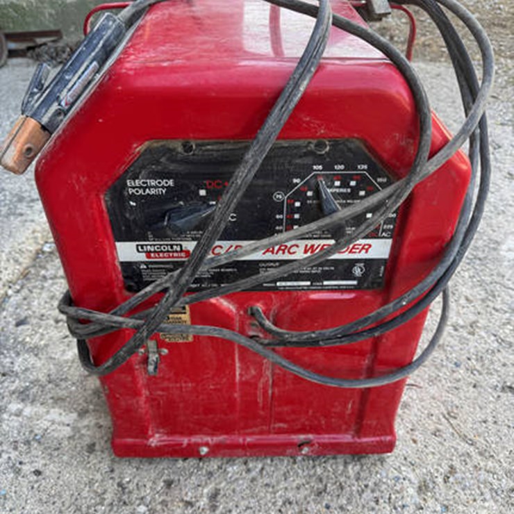 #1408 • LINCOLN WELDER