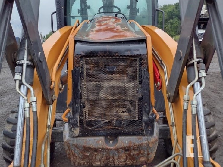 2019-case-580sn-image-24
