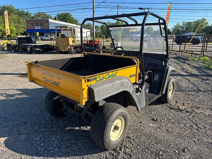 cub-cadet-c466-side-by-side-image-5