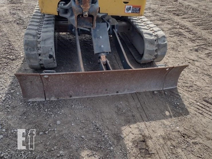 2022-deere-17g-image-19