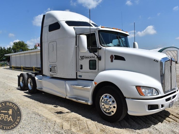 2011-kenworth-t660-image-24