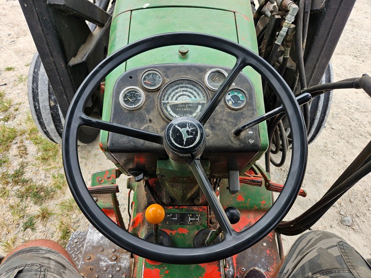 john-deere-2240-image-38